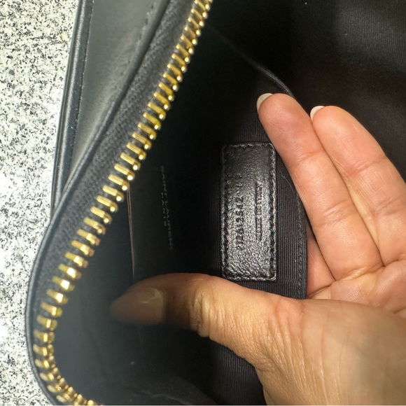 beautiful YSL cross body - Picture 4 of 4